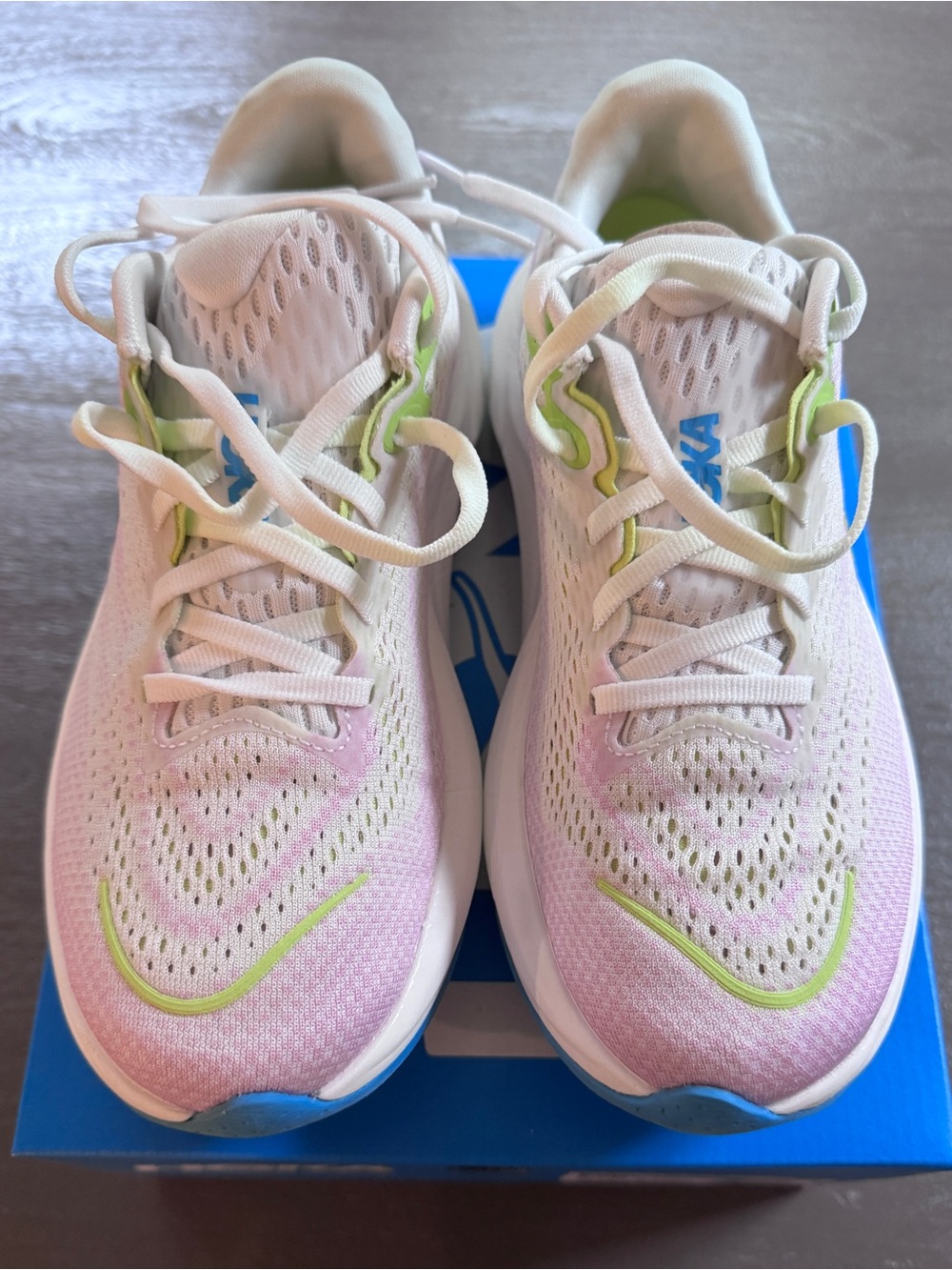 Hoka Rincon 4, women’s 6.5B, worn once! - Picture 2 of 5